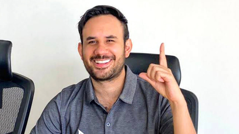 Werevertumorro pierde más de 100 mil pesos en apuestas del fútbol